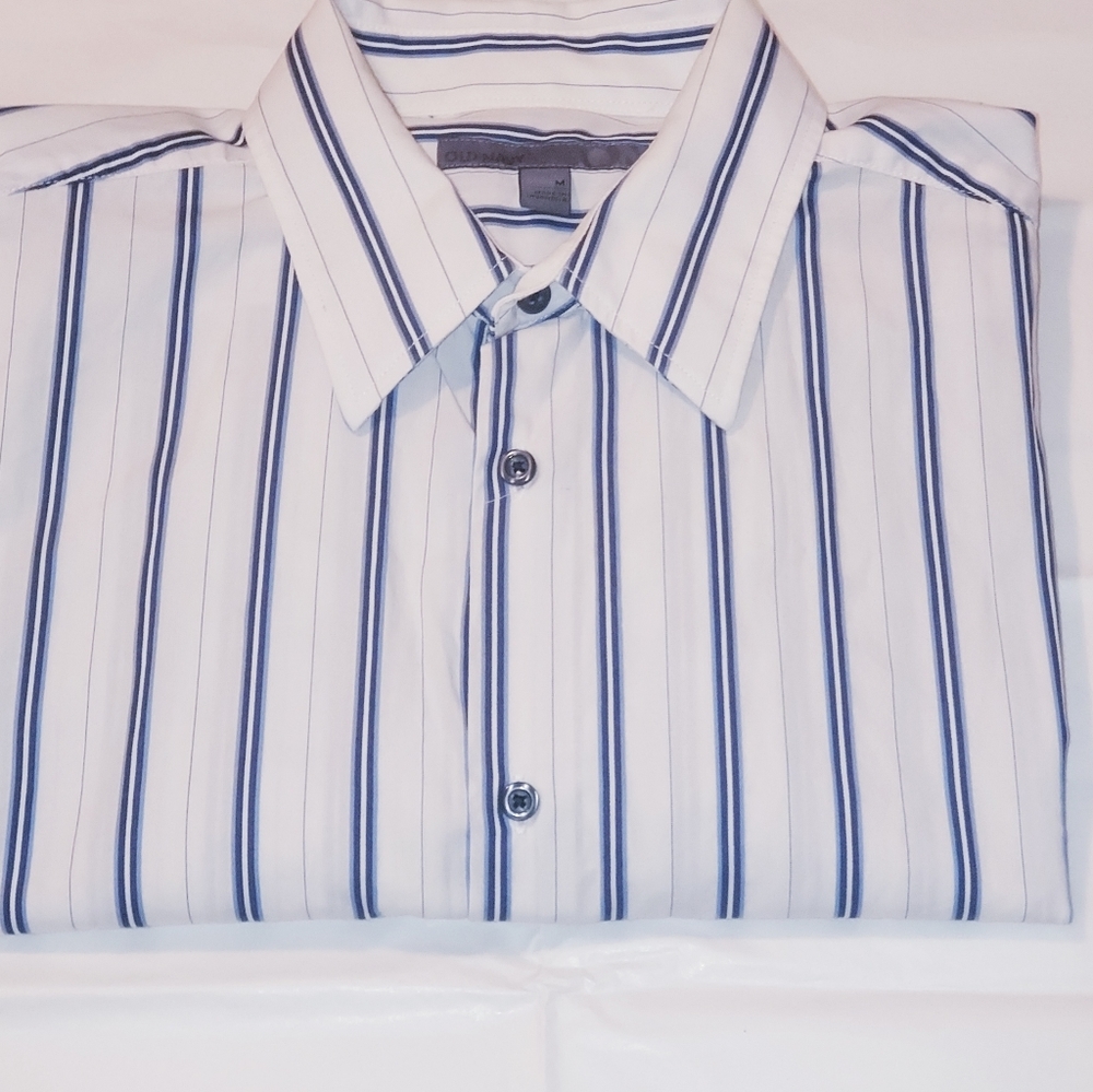 Old Navy Long Sleeve Button Up Shirt